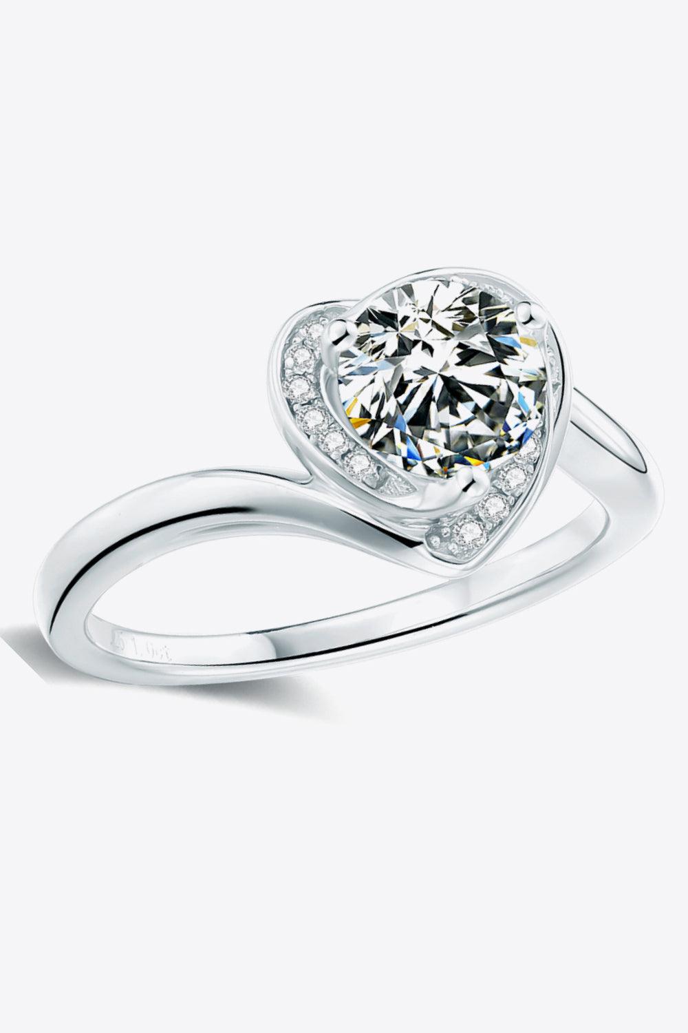 1 Carat Moissanite Heart Ring - AMMORA LUX