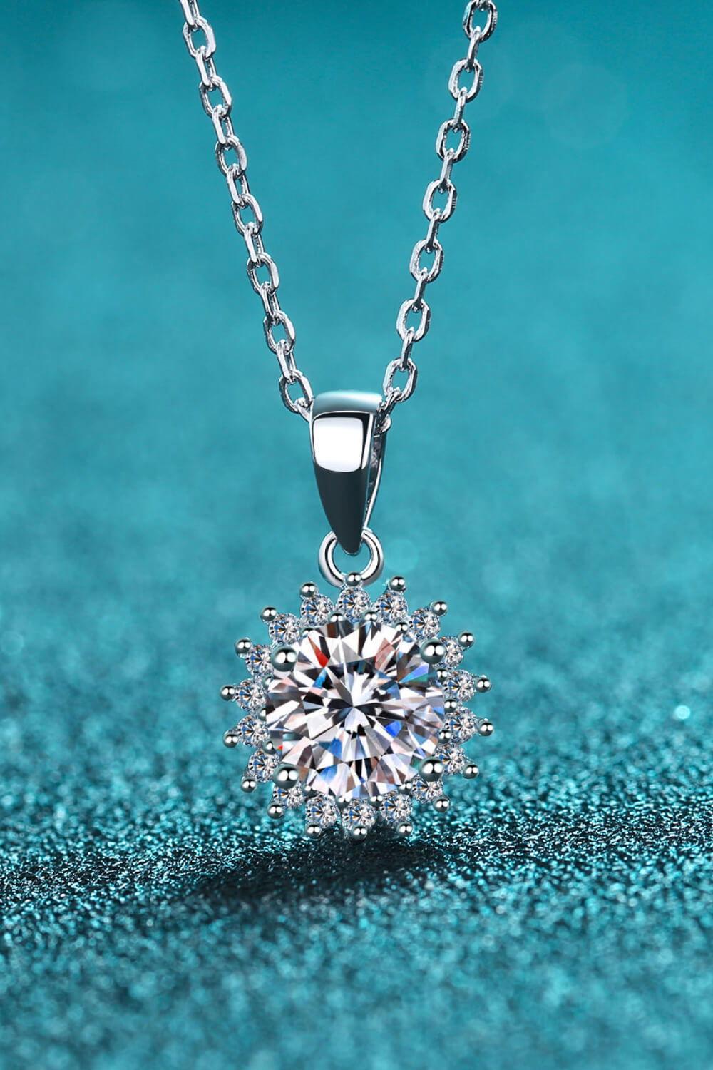 925 Sterling Silver Moissanite Pendant Necklace - AMMORA LUX